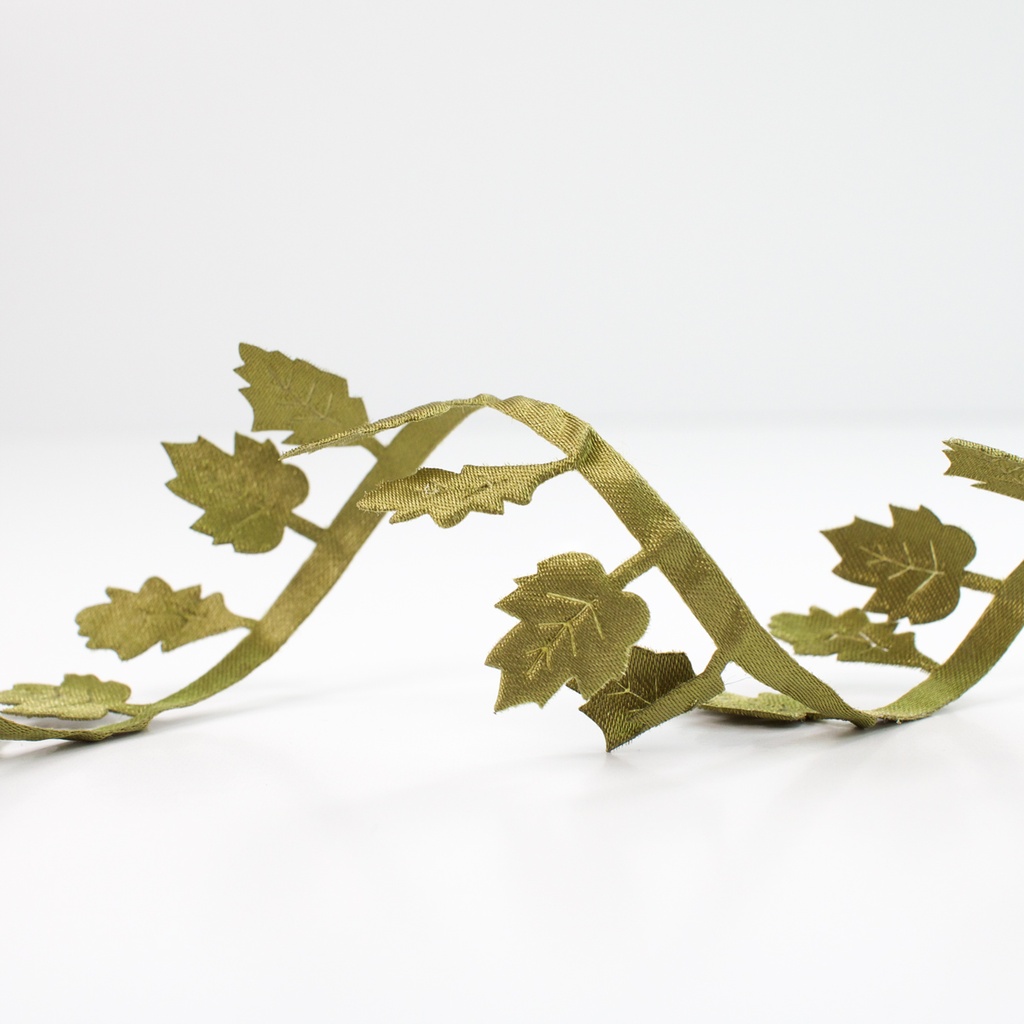 Ribbon Yardage - 25mm Leaf Vine